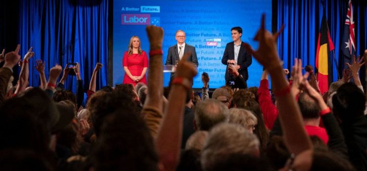 Il crollo del NWO comincia dall’Australia Crolla il NWO in Australia