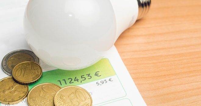 Caro bollette: l’Antitrust stoppa altri 7 operatori Antitrust: stop ad altri 7 operatori per il caro bollette