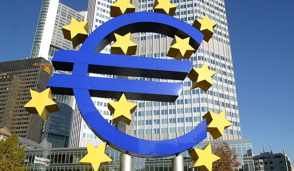 Ue, arriva l’euro digitale: rimpiazzerà banconote e monete?