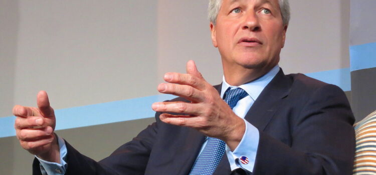 Il debito potrebbe distruggere l’economia americana: parla il capo di JP Morgan