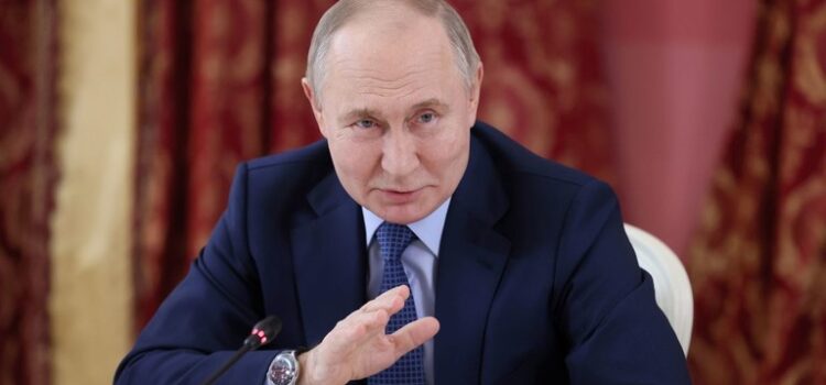 PUTIN: “NESSUNA NAZIONE OSTILE PER LA RUSSIA” MA SOLO “ELITE OSTILI”