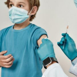Pfizer prima del lancio dei vaccini nei bambini stava studiando un marcatore di danno cardiaco, la troponina I, in bambini di età compresa tra 5 e 15 anni a seguito dell’inoculo contro il Covid