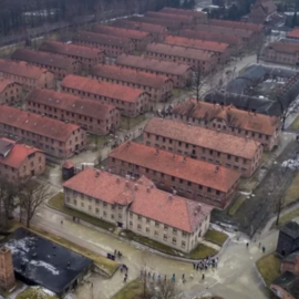 La città di 15 minuti è l’apoteosi della follia umana la cui funzione è quella di ripristinare in chiave moderna i campi di concentramento nazisti
